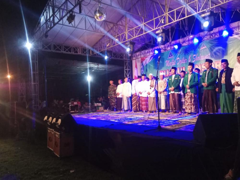 Dzikir dan Sholawat Berkumandang di Kasepuhan Batang