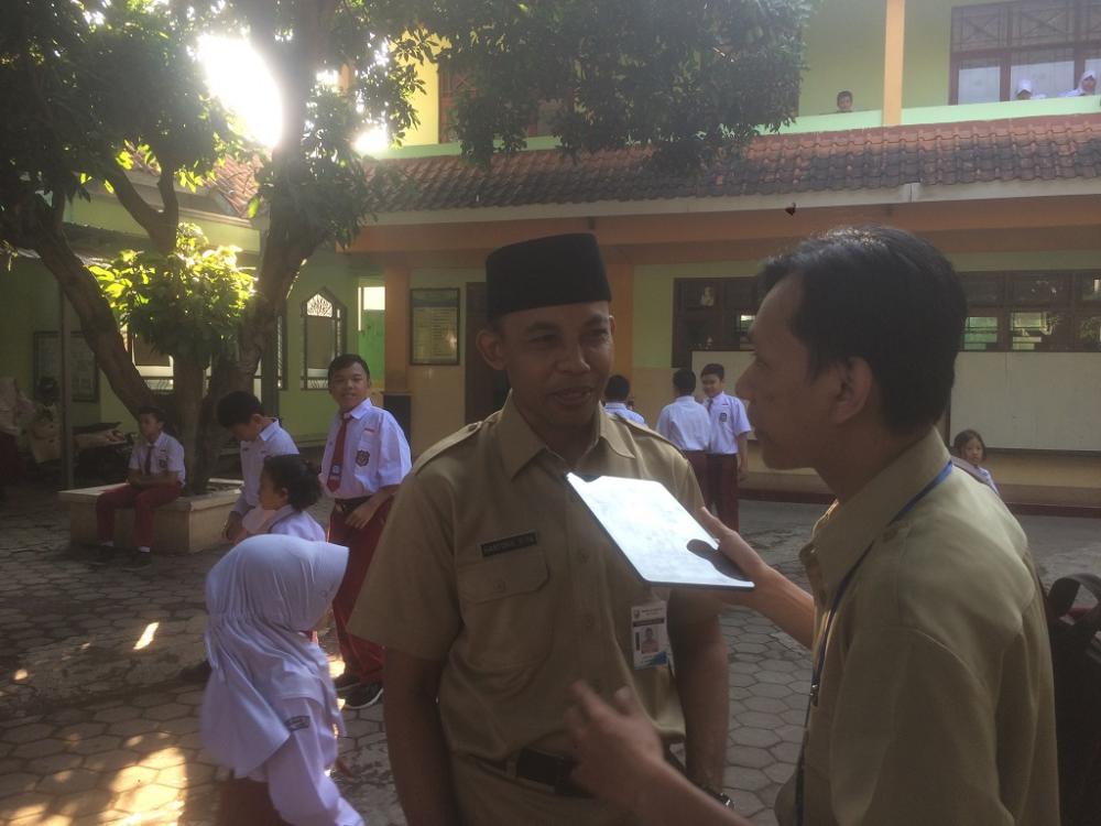 Belajar Berkurban untuk Melatih Anak Bersedekah