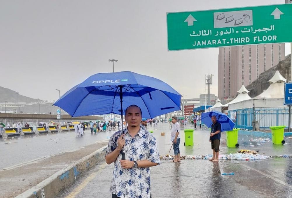 Rahmat Allah Turun Disertai Derasnya Hujan di Makkah