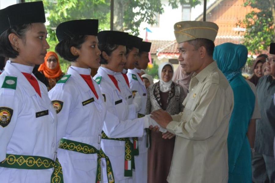 Bupati Batang Kukuhkan Paskibra Kabupaten Batang