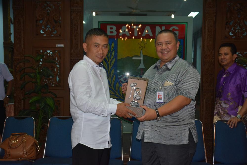 27 Peserta OJK Seluruh Indonesia Belajar di Batang