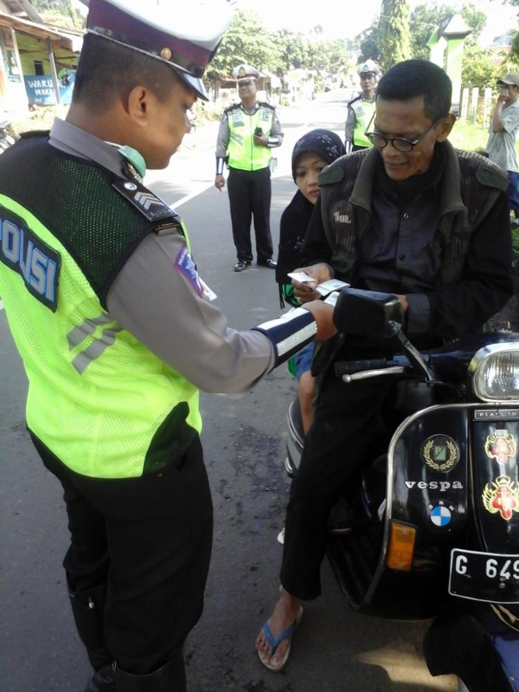 Operasi Patuh 2017untuk Mendisiplinkan Masyarakat Berlalu Lintas