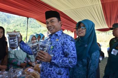 Bupati Batang, Minta 70 Presen Produk Lokal di Rest Area Jalan Tol