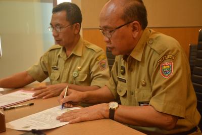 ASN Diskominfo Batang Teken Pakta Integritas