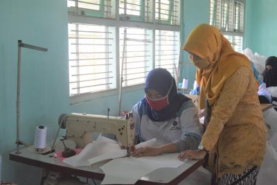 UPTD BLK Batang Menggelar Refocusing Program Pembuatan APD