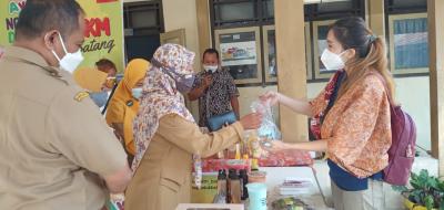 Nglarisi Dodolan, Bantu UMKM Batang Bangkit dari PPKM