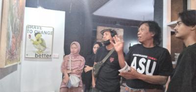 Karya Lukis Dekoratif Lebih Diminati Warga Batang