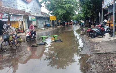 DPUPR Siap Perbaiki Jalan Rusak di Kabupaten Batang 