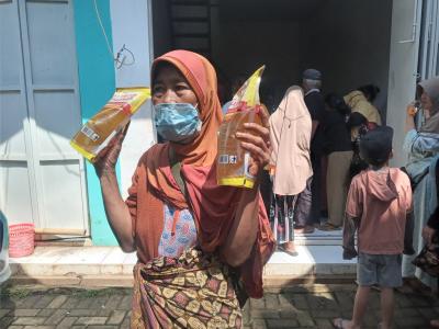 Kendalikan Harga, Operasi Pasar Minyak Goreng Digelar Menyeluruh