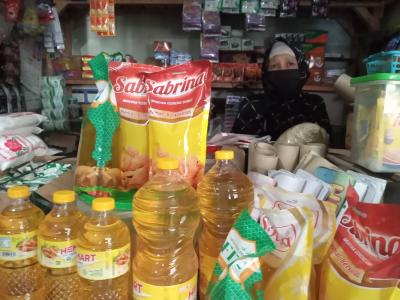 Harga Minyak Kemasan Sesuai Pasar, Giliran Minyak Curah Disubsidi