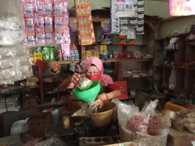 Kelangkaan Minyak Curah Masih Terjadi di Batang