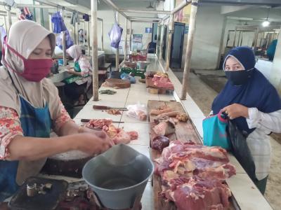 Harga Daging Stabil, Konsumsi Warga Batang Standar