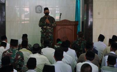 Safari Jumat, Dandim Batang Ajak Santri Bersinergi