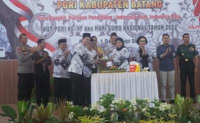 Jadi Termegah Tingkat Kabupaten, Gedung PGRI Batang Telah Diresmikan