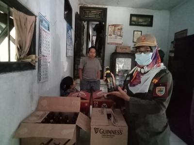Satpol PP Batang Berhasil Sita 180 Botol Miras
