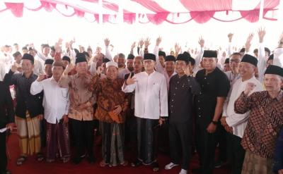 Sandiaga Uno Minta Santri di Batang Ciptakan Lapangan Pekerjaan