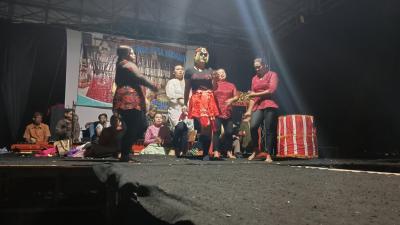 Meriahkan HUT RI Ke-78, Desa Tegalsari Batang Tampilkan Kesenian Sintren Untuk Nguri-Uri Budaya