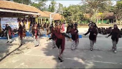 Waspada Tergilas Modernasi, SMP 7 Gagas Sekolah Budaya