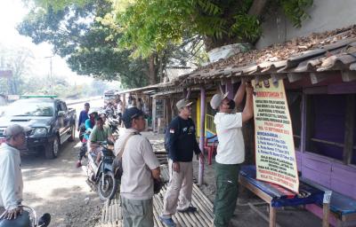 Tertibkan Tanah Negara, Satpol PP Batang Akan Bongkar Warung Semi Permanen