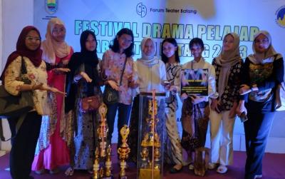 Teater Zigot Juara Umum FDP