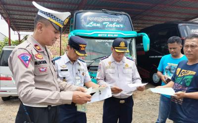 Dishub Batang Pastikan Kondisi Armada Bus Prima