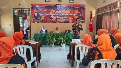 Srikandi PP Batang Gelar Seminar Etika Berorganisasi Di Ruang Publik