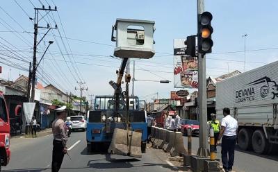 APILL Dioperasikan, Cegah Warga Potong Jalan