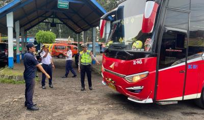 Periksa Kelayakan Bus, Dishub Batang Lakukan Ramp Check Jelang Mudik Lebaran