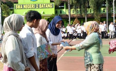 Pelajar Smanda Batang Sukses Suarakan Kesetaraan Lewat Desain Mural