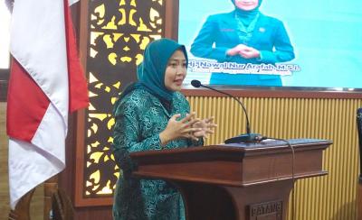 Tangani KDRT, TP PKK Batang Latih Paralegal Kepada Kader