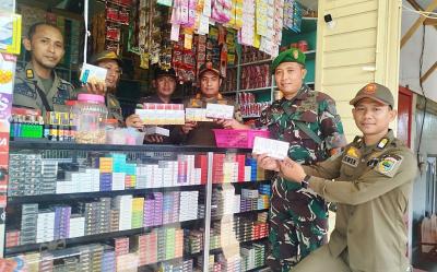 Satpol PP Batang Sita 3.100 Rokok Ilegal di Kecamatan Bandar