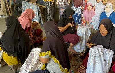 Supardi, Perajin Batik Asal Batang yang Menjaga Warna Alam Tetap Hidup
