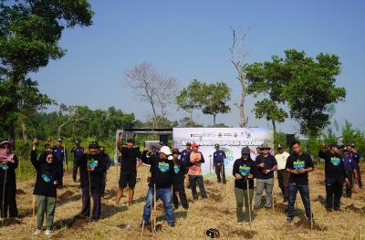 Wujudkan Industri Hijau, KEK Industropolis Batang Hijaukan Pesisir Utara