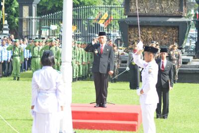 100 PNS Terima Satyalancana Karya Satya