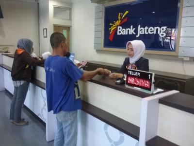 BRI dan Bank Jateng Siap Melayani Penukaran Uang Baru