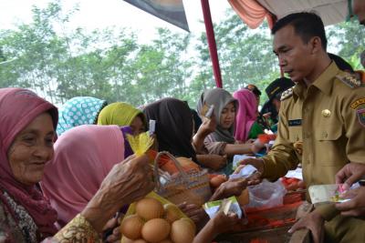 Kurang Dari 1 Jam  Pasar Murah Habis Terjual