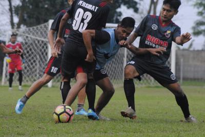 Jelang Uji Coba Dengan Persinga, Pelatih Persibat Perbaiki Kekurangan Pemain