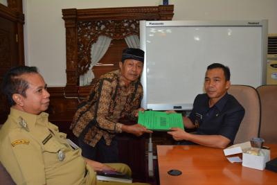 Warga Tiga Desa Kecamatan Subah Meminta Status Kepemilikan Tanah