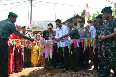 Wakil Bupati Suyono Resmikan Jalan Makadam Sepanjang 1600M Hasil TMMD