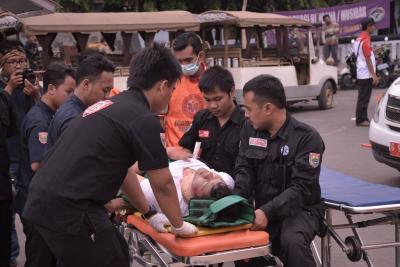 Simulasi SPGDT Melatih Kesiapsiagaan Seluruh Lintas Sektoral Tangani Musibah Massal 