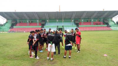 Hadapi PSMS Medan, Persibat Peluang Lolos 8 Besar