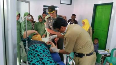 Kodim 0736/Batang Gelar Bakti Sosial dan Pelayanan KB 