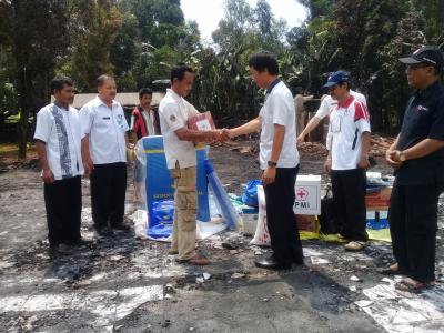 Aksi Peduli PMI Kabupaten Batang Bagi Korban Kebakaran  