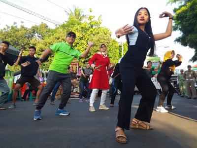 Flash Mob Tari Babalu Batang di Sarana CFD
