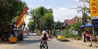 Berburu Kuliner di Pandawa Street Food Batang 