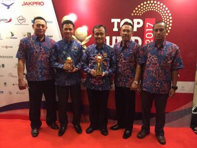 Bupati dan PDAM Raih Penghargaan Nasional